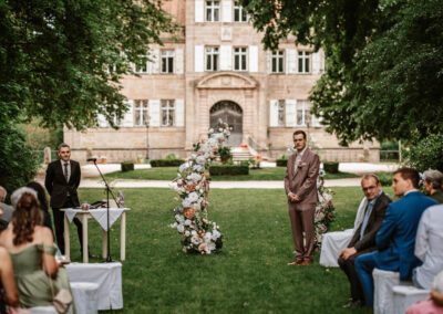 Gäste bei der Hochzeit